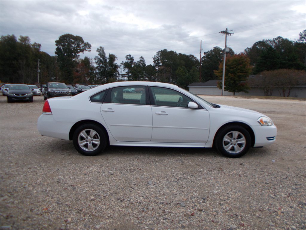 2014 Chevrolet Impala - $9,500