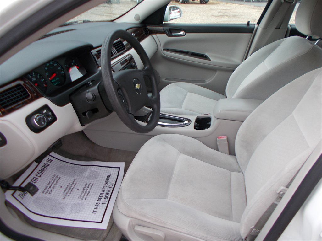 2014 Chevrolet Impala - $9,500