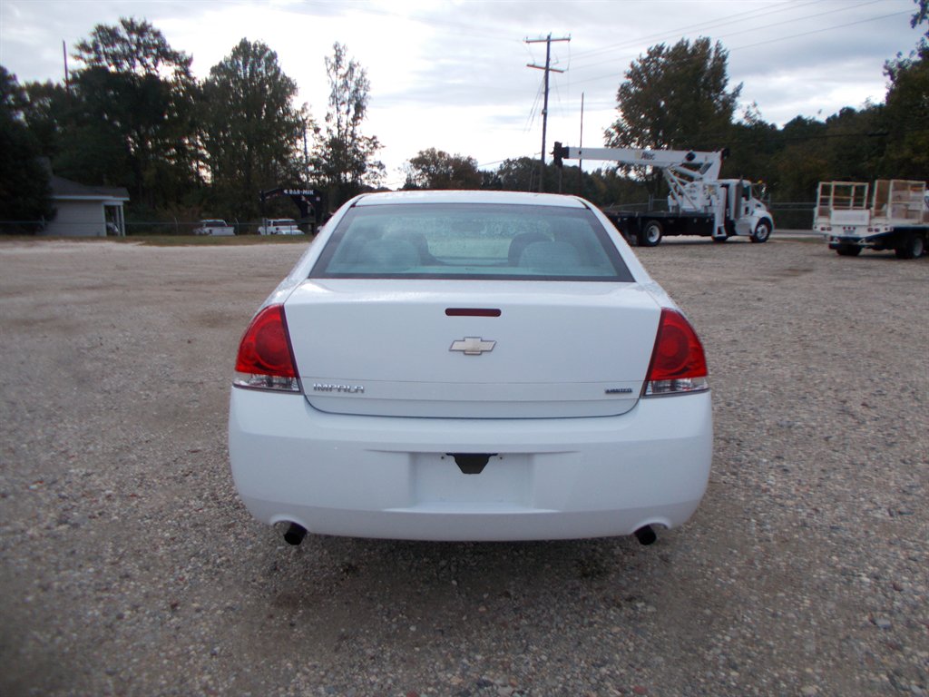 2014 Chevrolet Impala - $9,500