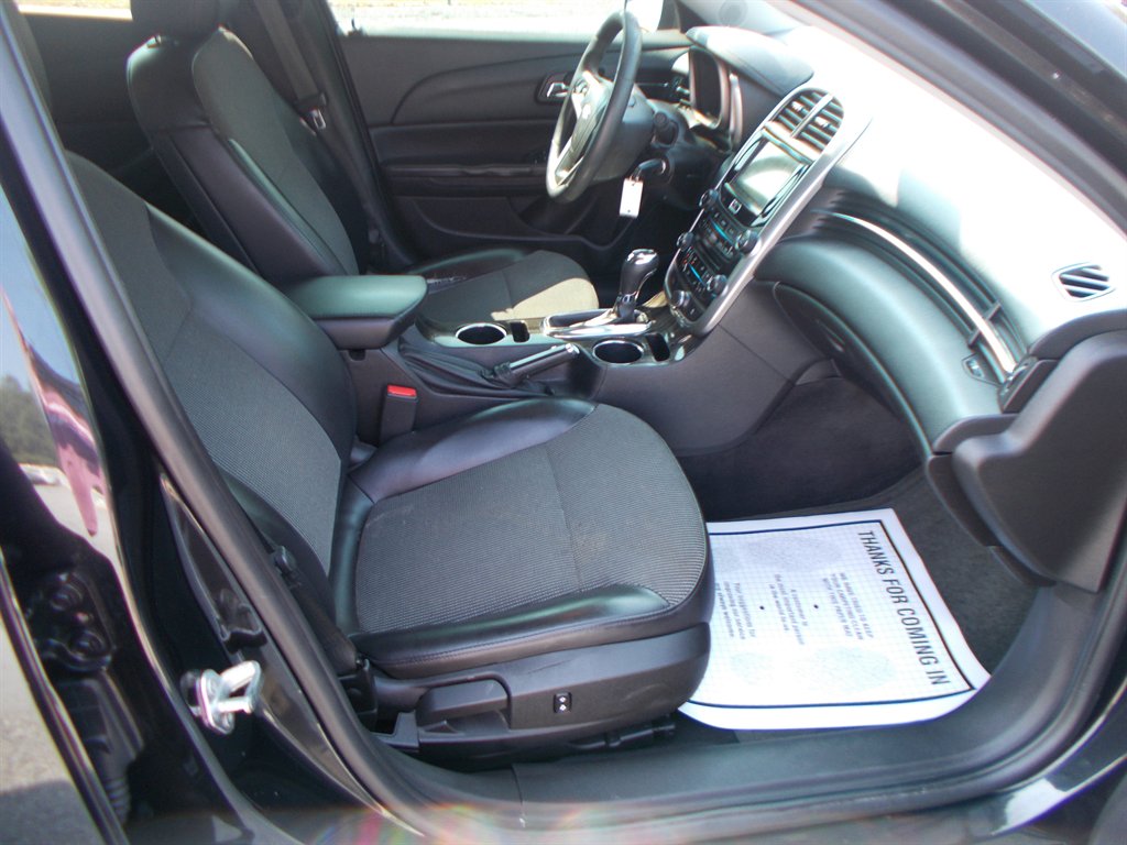 2014 Chevrolet Malibu - $11,500