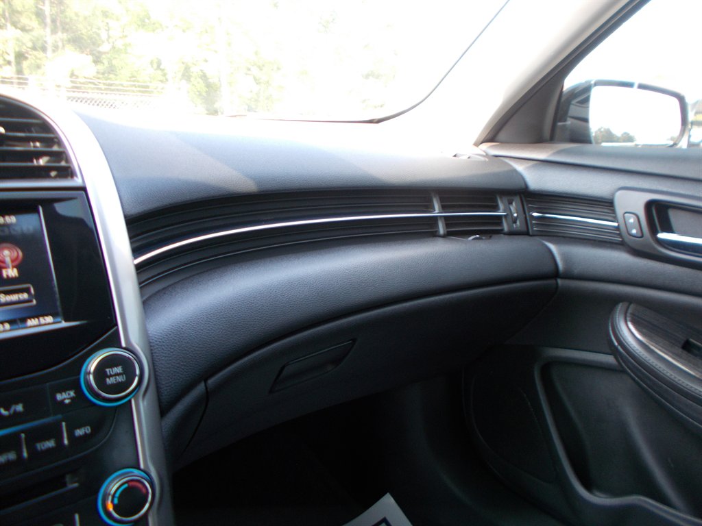 2014 Chevrolet Malibu - $11,500