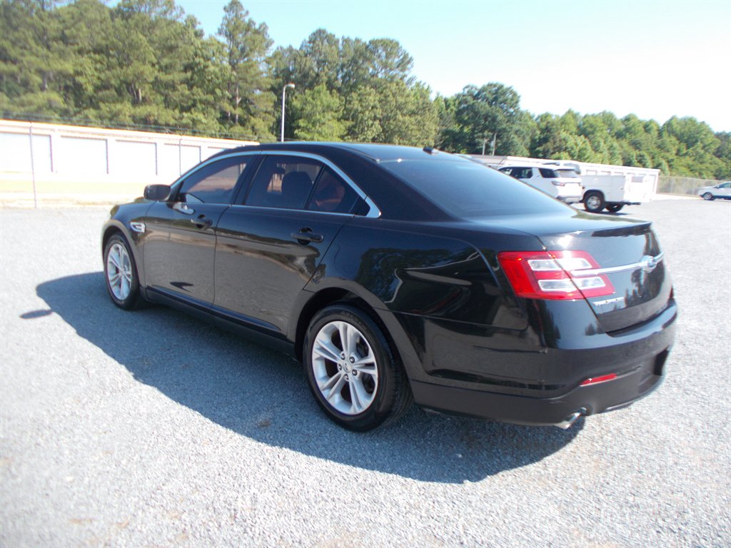 2015 Ford Taurus - $13,000