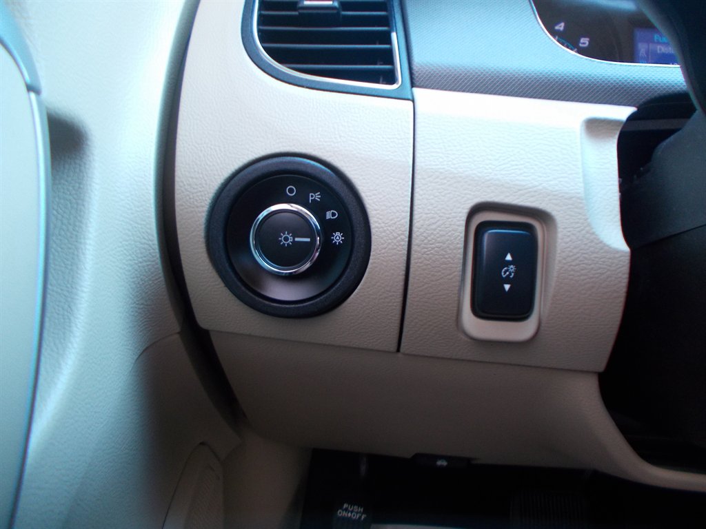 2015 Ford Taurus - $13,000
