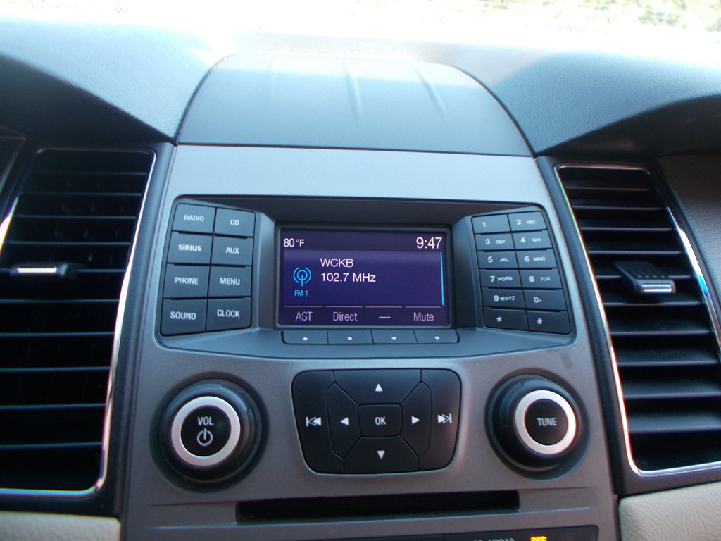 2015 Ford Taurus - $13,000