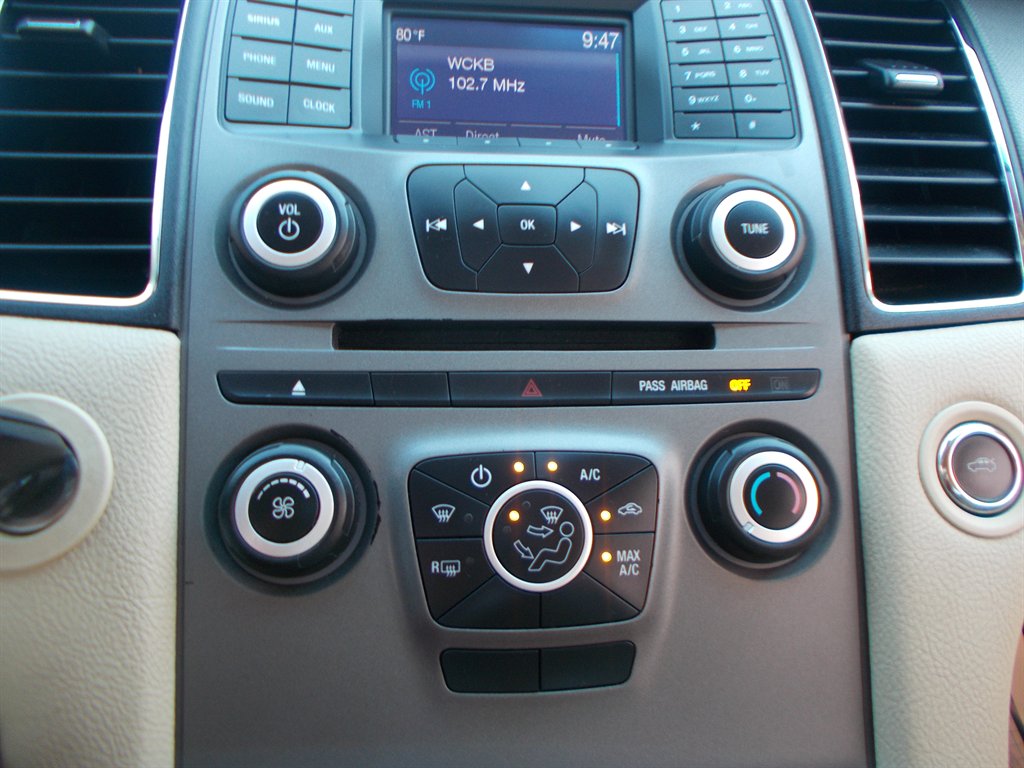 2015 Ford Taurus - $13,000