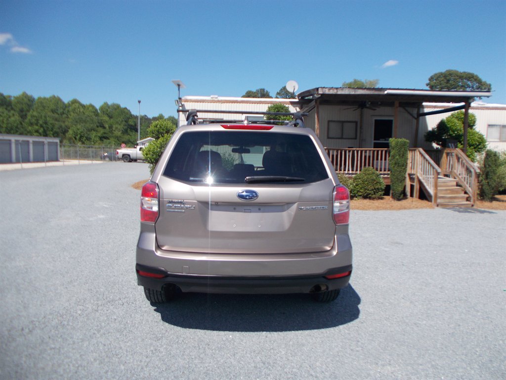 2016 Subaru Forester - $12,000
