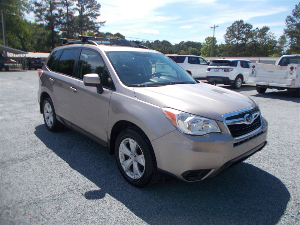 2016 Subaru Forester - $12,000