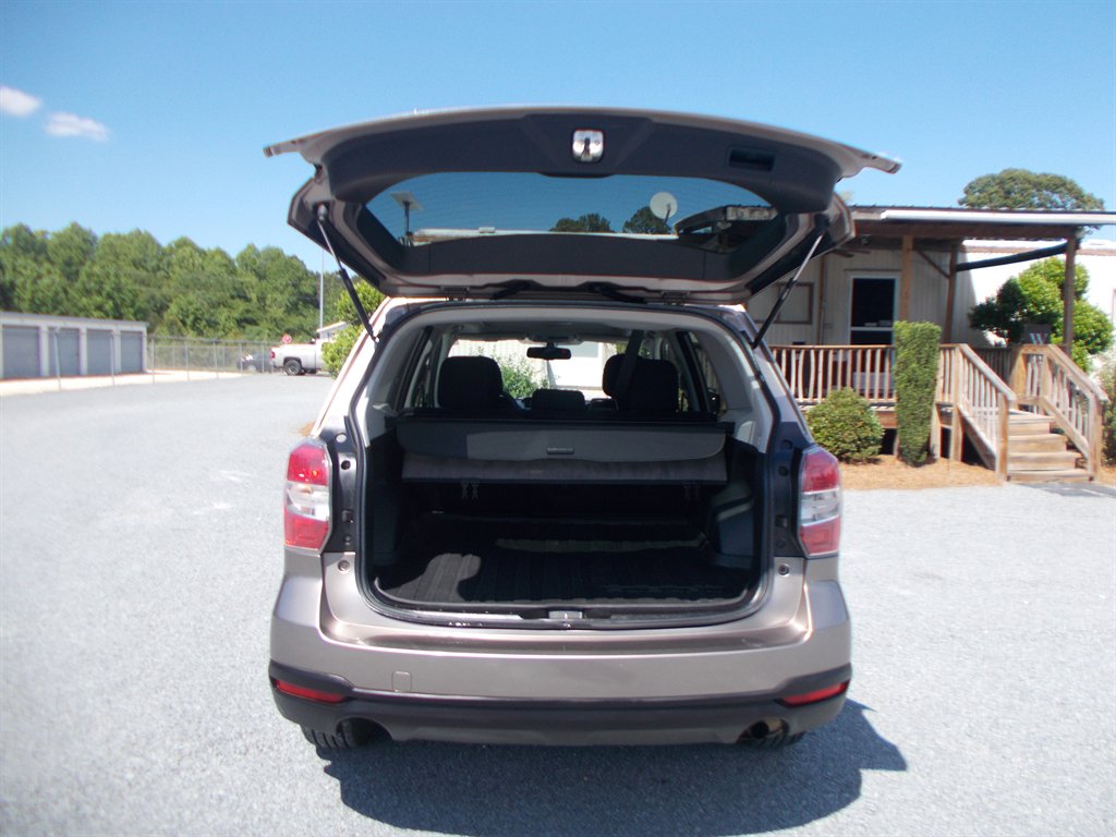 2016 Subaru Forester - $12,000