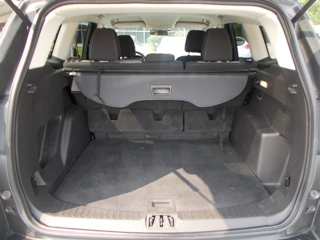 2017 Ford Escape - $10,500