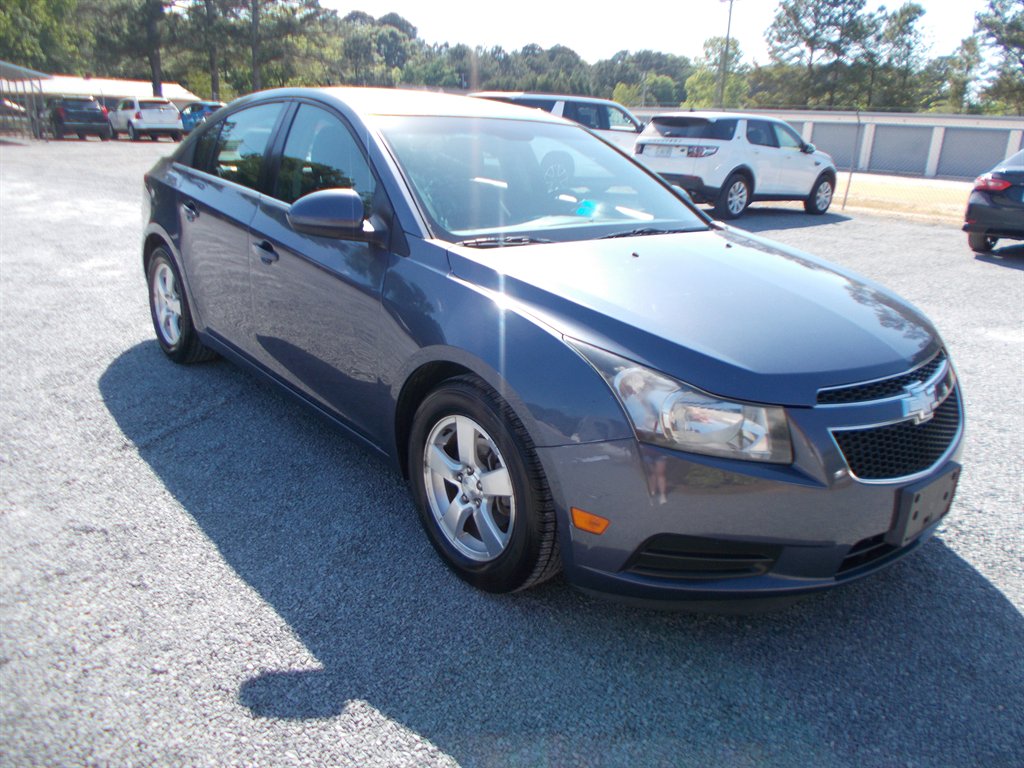 2014 Chevrolet Cruze - $10,500