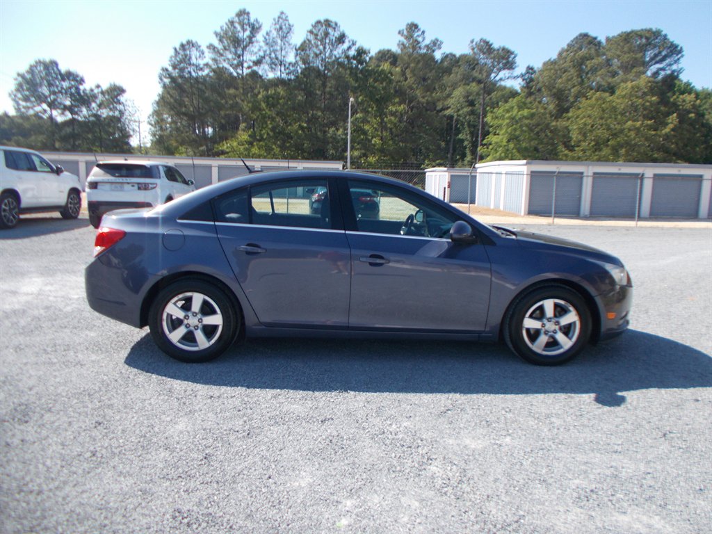 2014 Chevrolet Cruze - $10,500