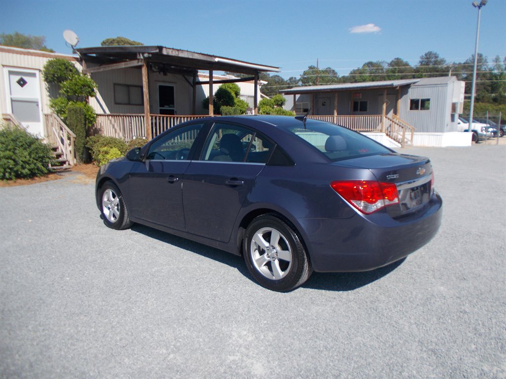 2014 Chevrolet Cruze - $10,500
