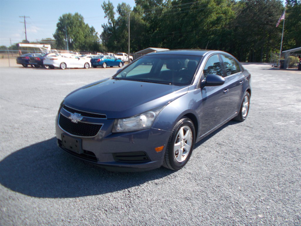 2014 Chevrolet Cruze - $10,500