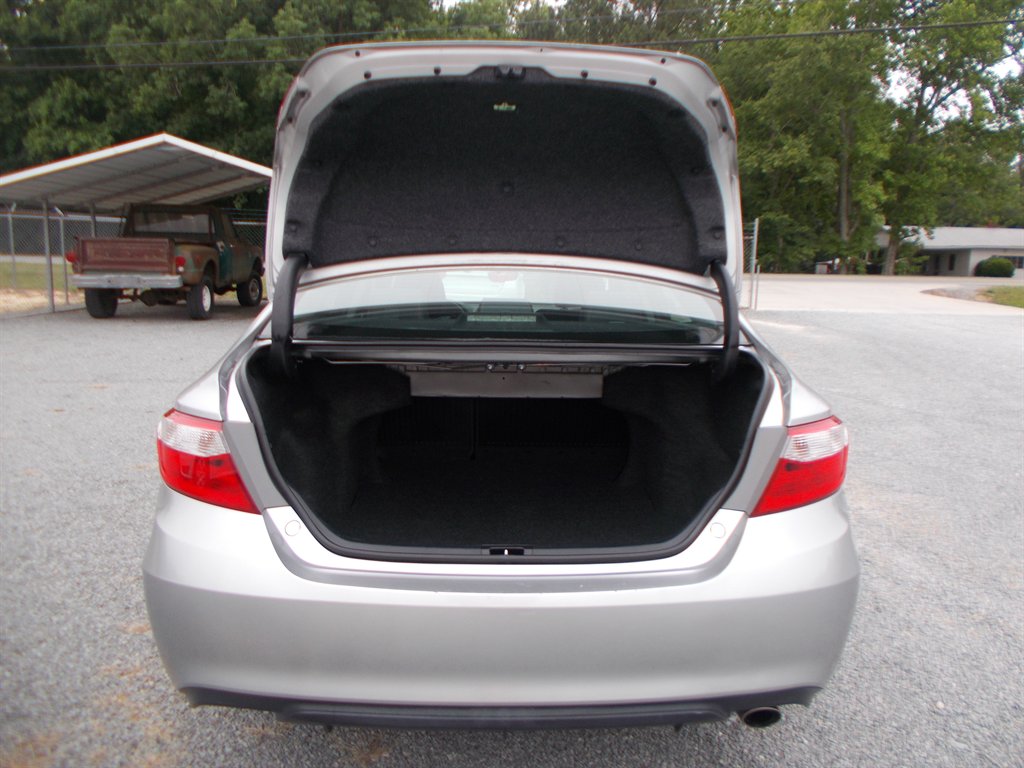2016 Toyota Camry - $14,500