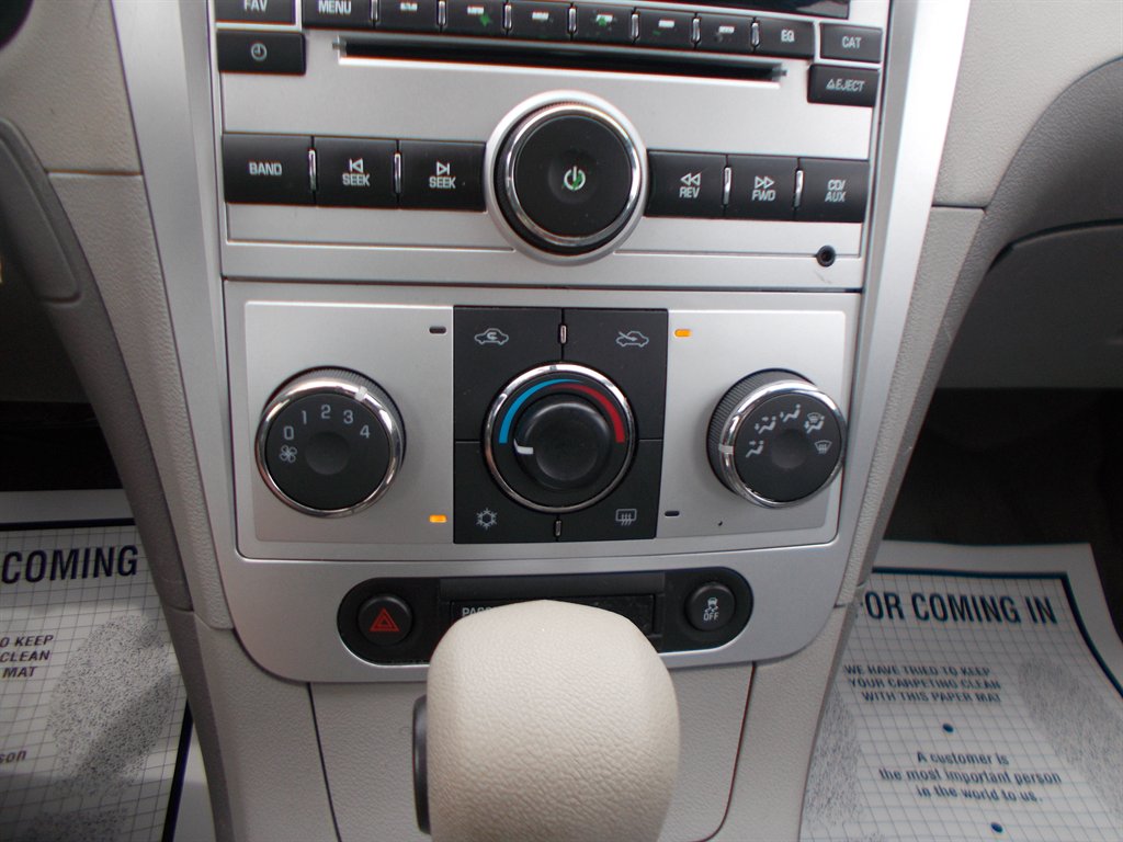 2012 Chevrolet Malibu - $10,500