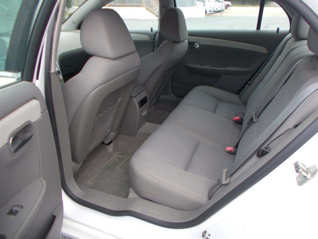 2012 Chevrolet Malibu - $10,500