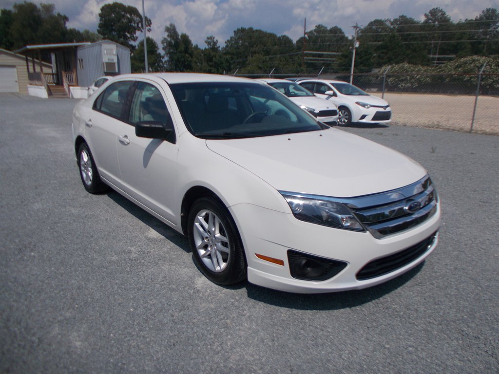 2012 Ford Fusion - $10,000