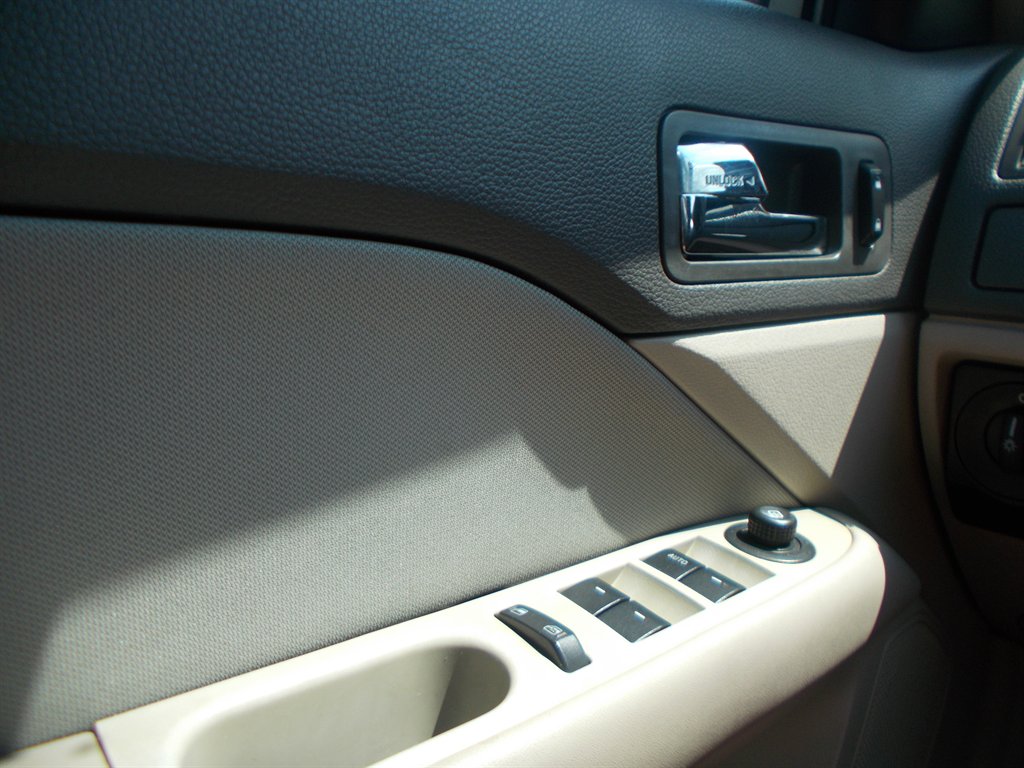 2012 Ford Fusion - $10,000
