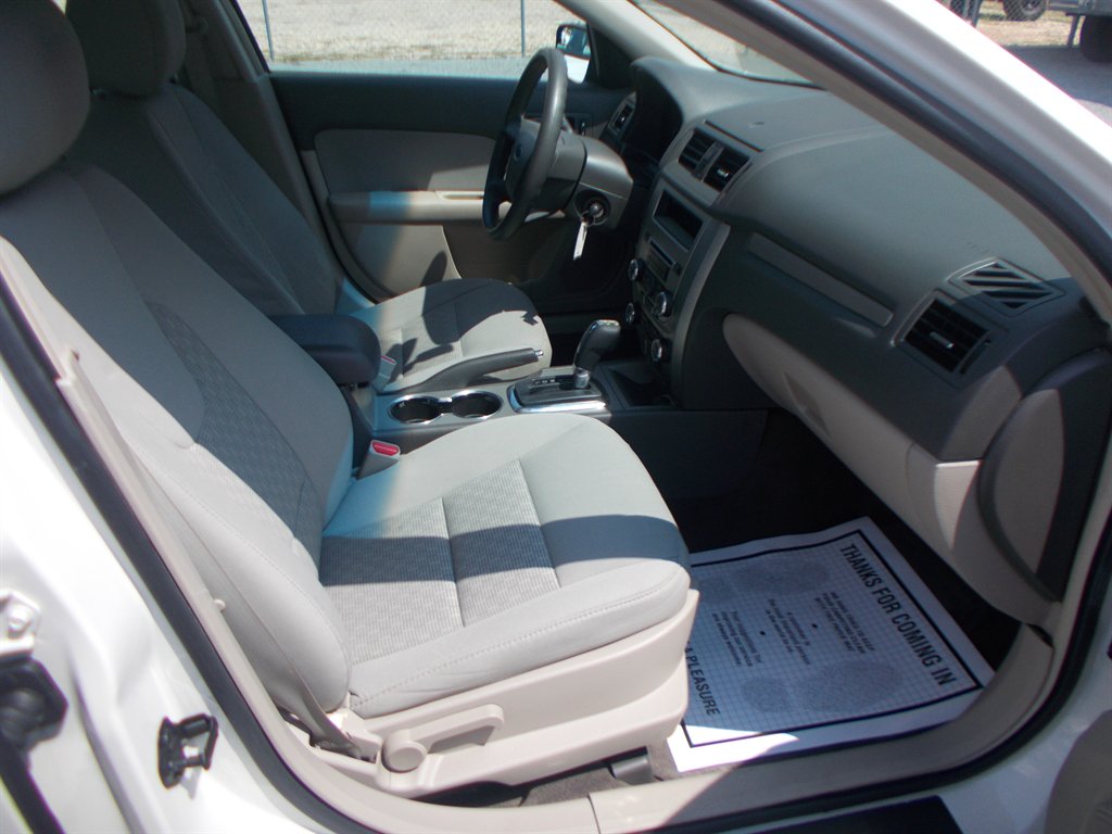 2012 Ford Fusion - $10,000