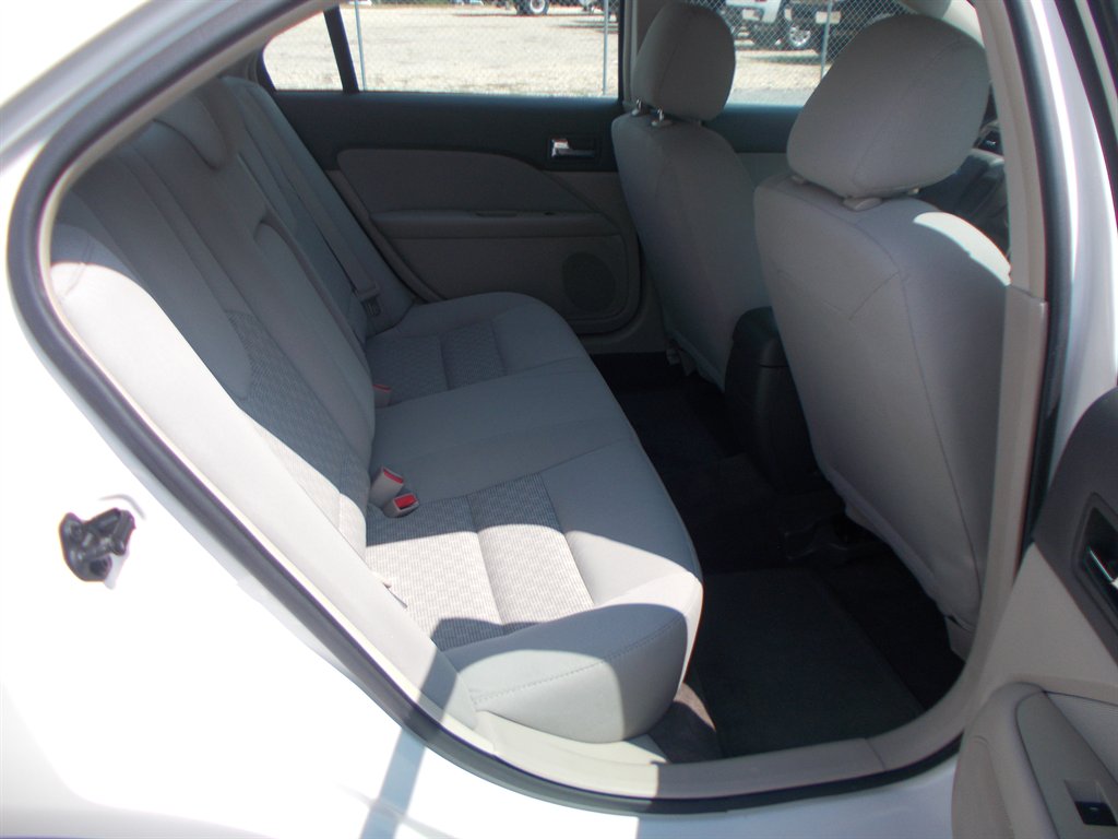 2012 Ford Fusion - $10,000