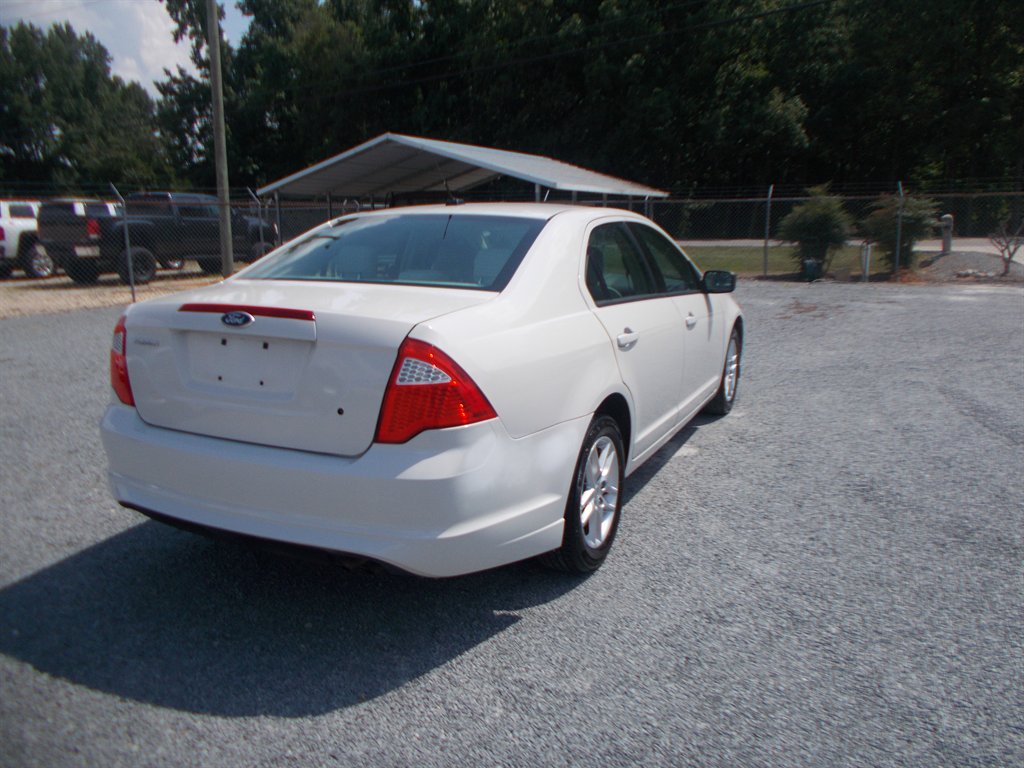 2012 Ford Fusion - $10,000