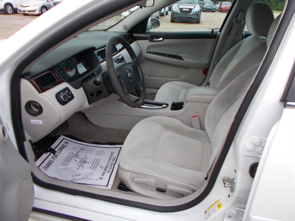 2014 Chevrolet Impala - $9,500