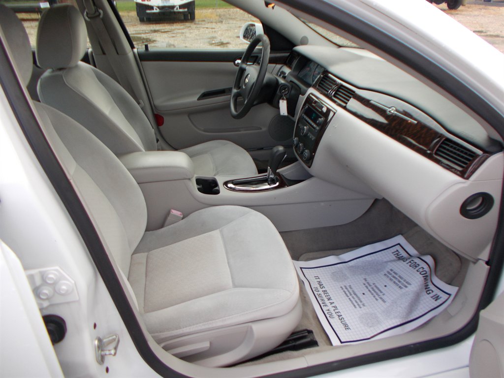 2014 Chevrolet Impala - $9,500
