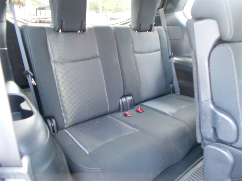 2020 Nissan Pathfinder - $13,000
