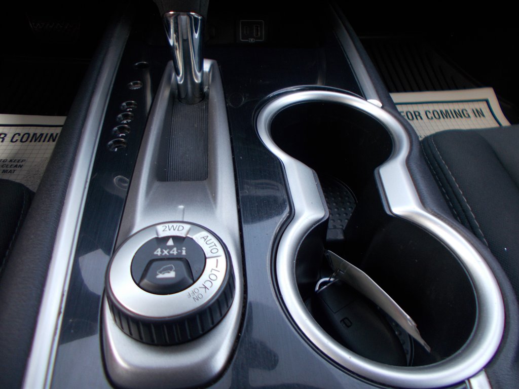 2020 Nissan Pathfinder - $13,000