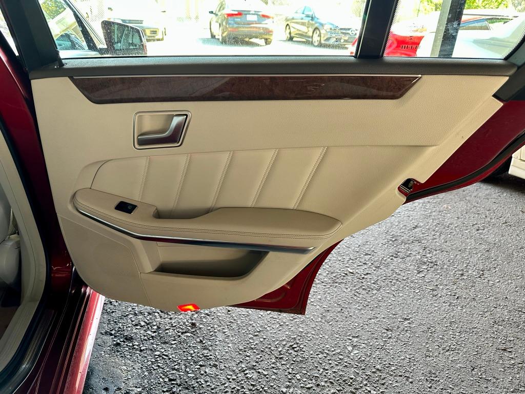 2014 Mercedes-Benz E-Class E550 4MATIC photo