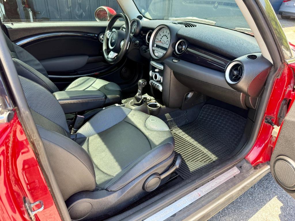 2013 Mini Cooper Roadster S photo 38