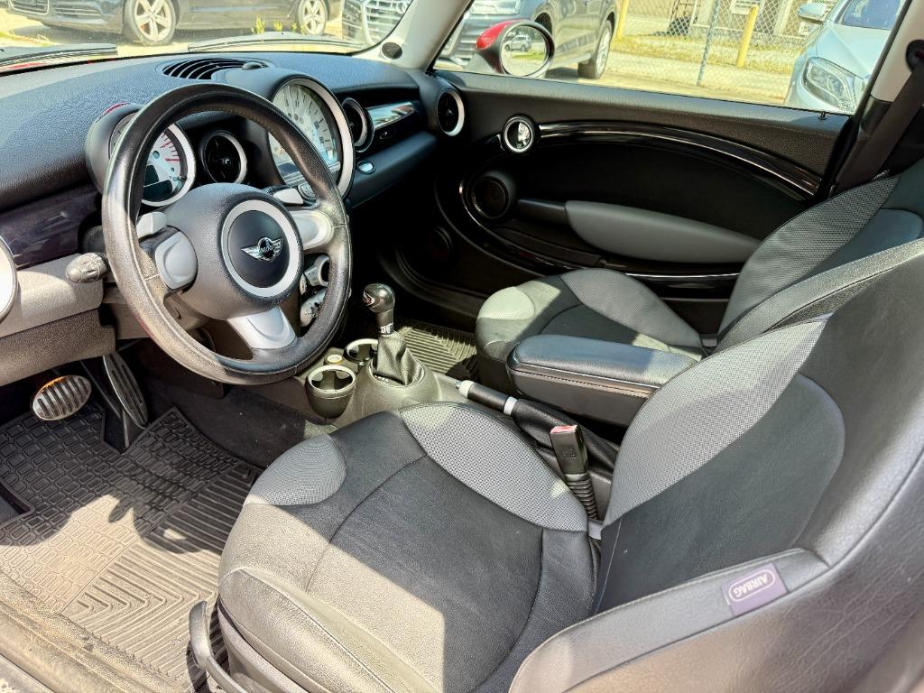 2013 Mini Cooper Roadster S photo 33
