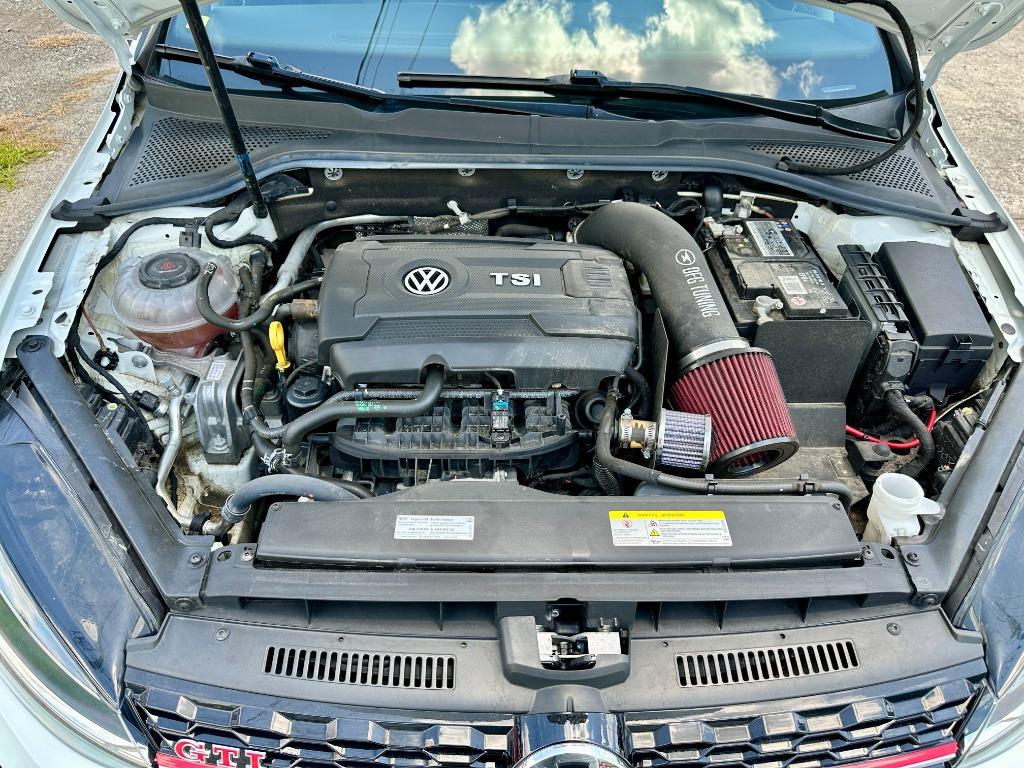 2021 Volkswagen Golf - $25,500