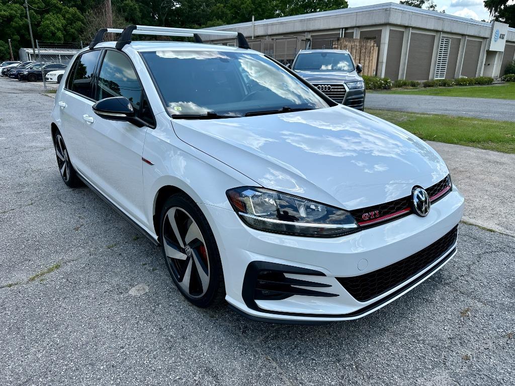2021 Volkswagen Golf - $25,500