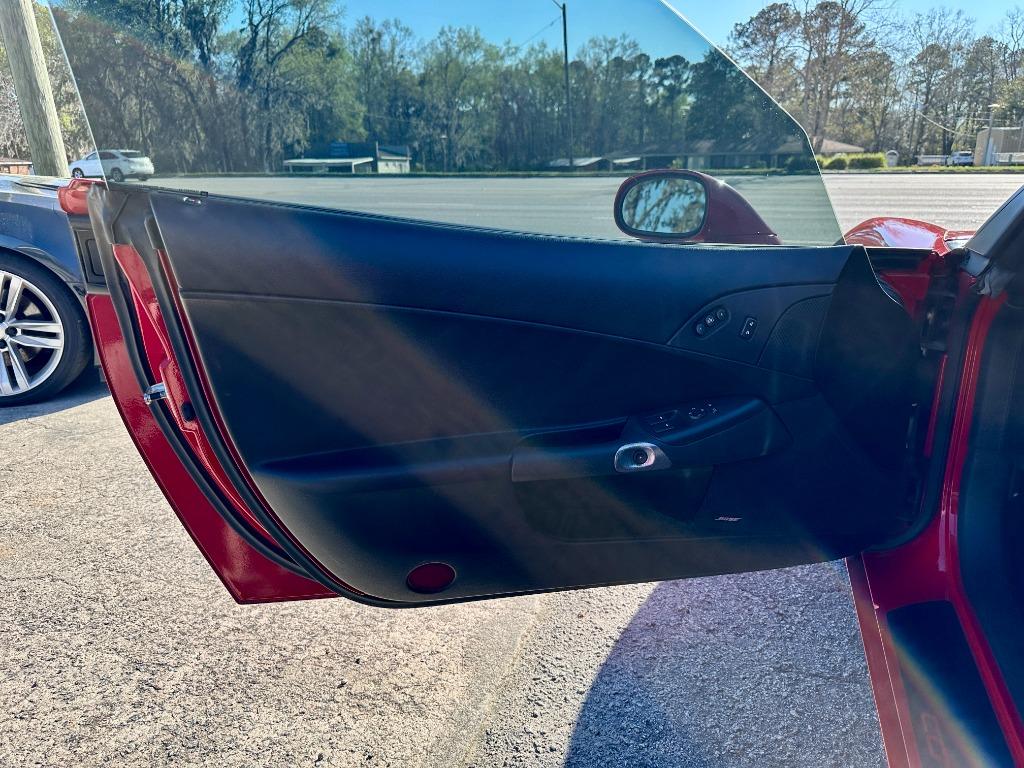 2005 Chevrolet Corvette photo