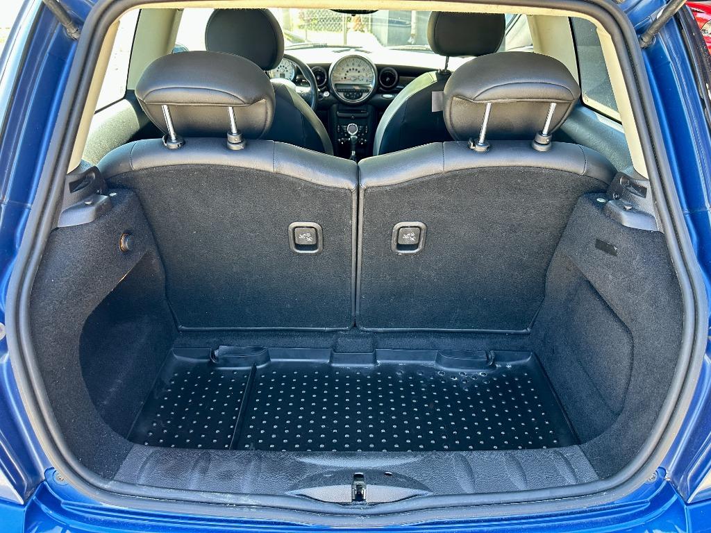2013 MINI Cooper photo