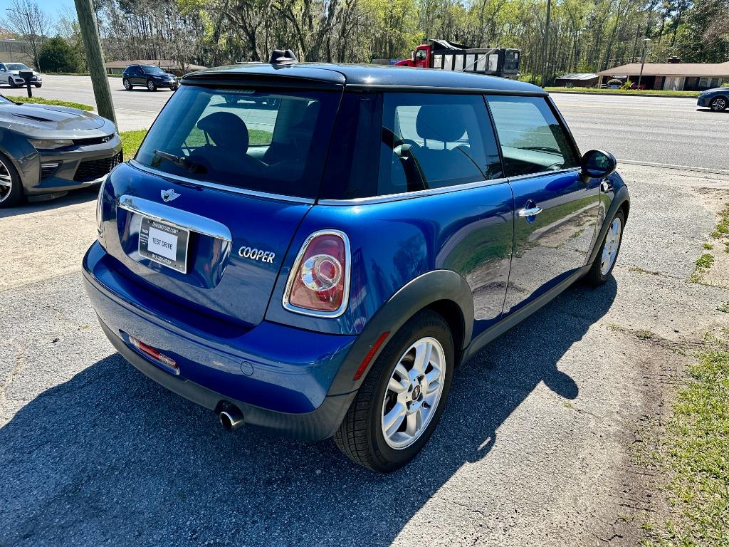2013 MINI Cooper photo