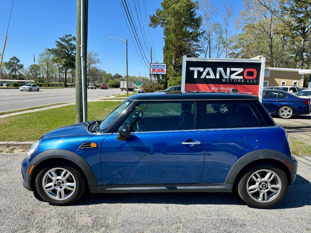 2013 MINI Cooper photo