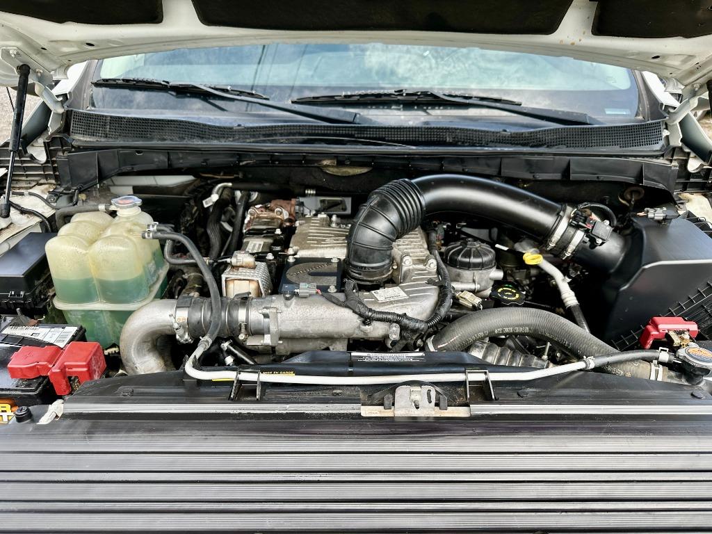 2017 Nissan Titan XD SL photo