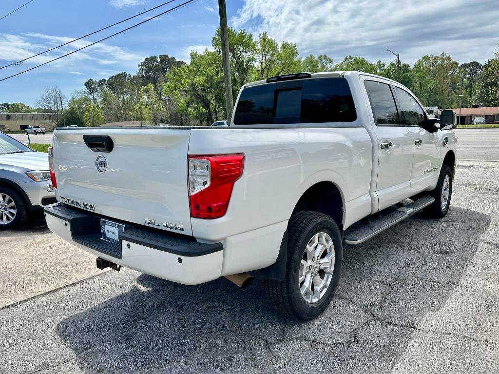 2017 Nissan Titan XD SL photo