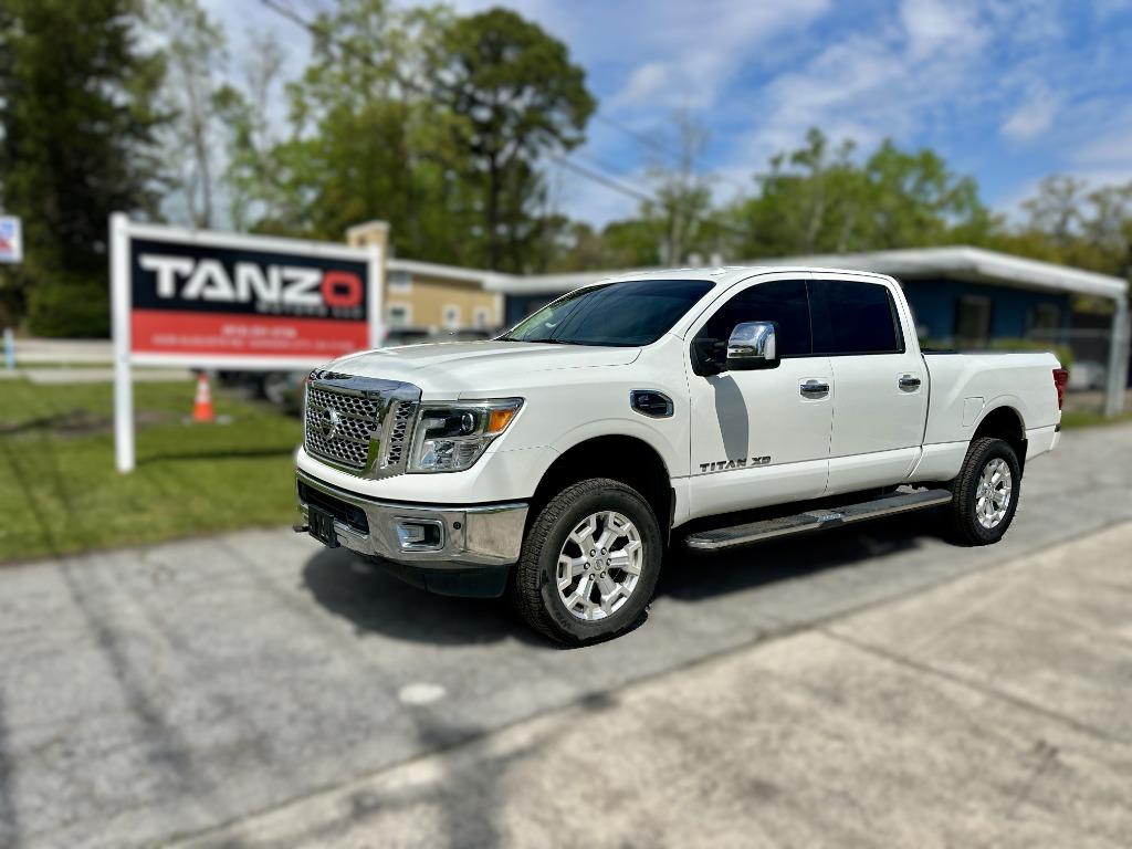 2017 Nissan Titan XD SL photo