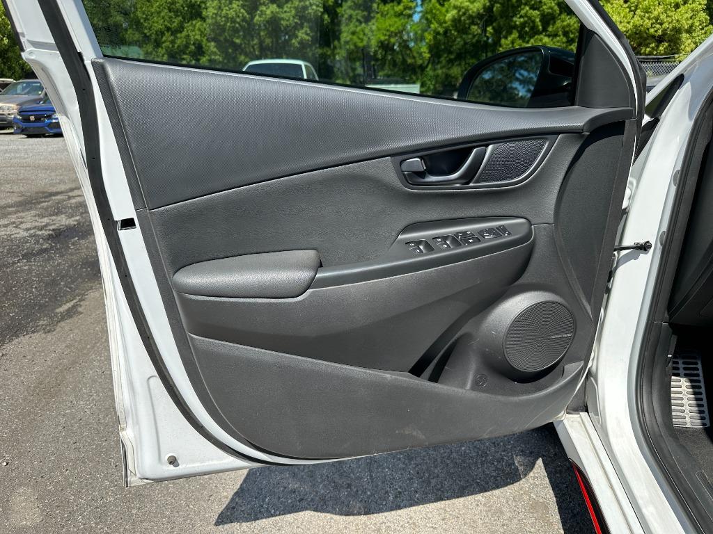 2023 Hyundai Kona - $24,000