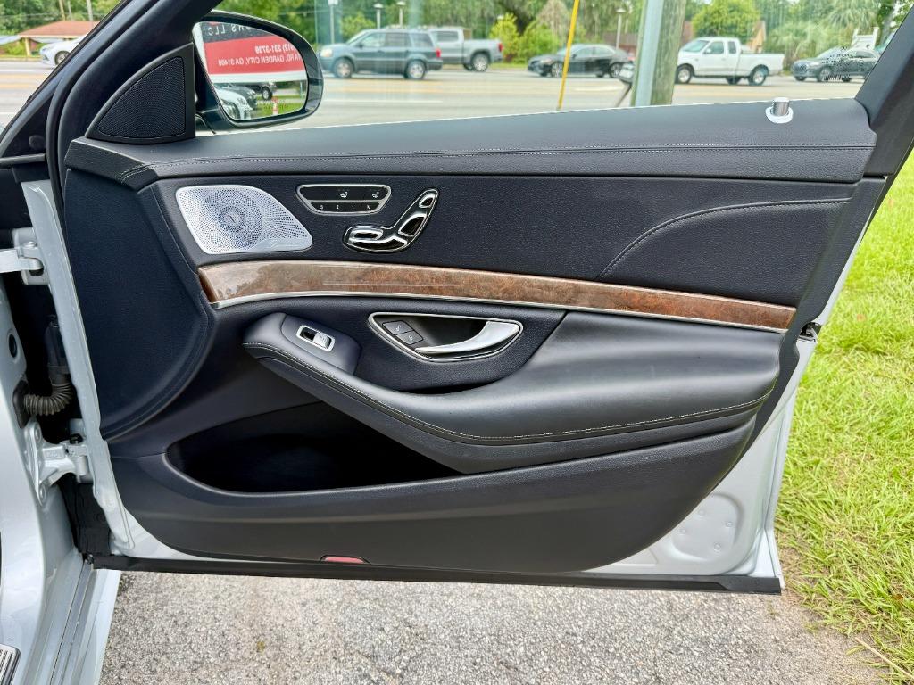 2014 Mercedes-Benz S-class - $18,500