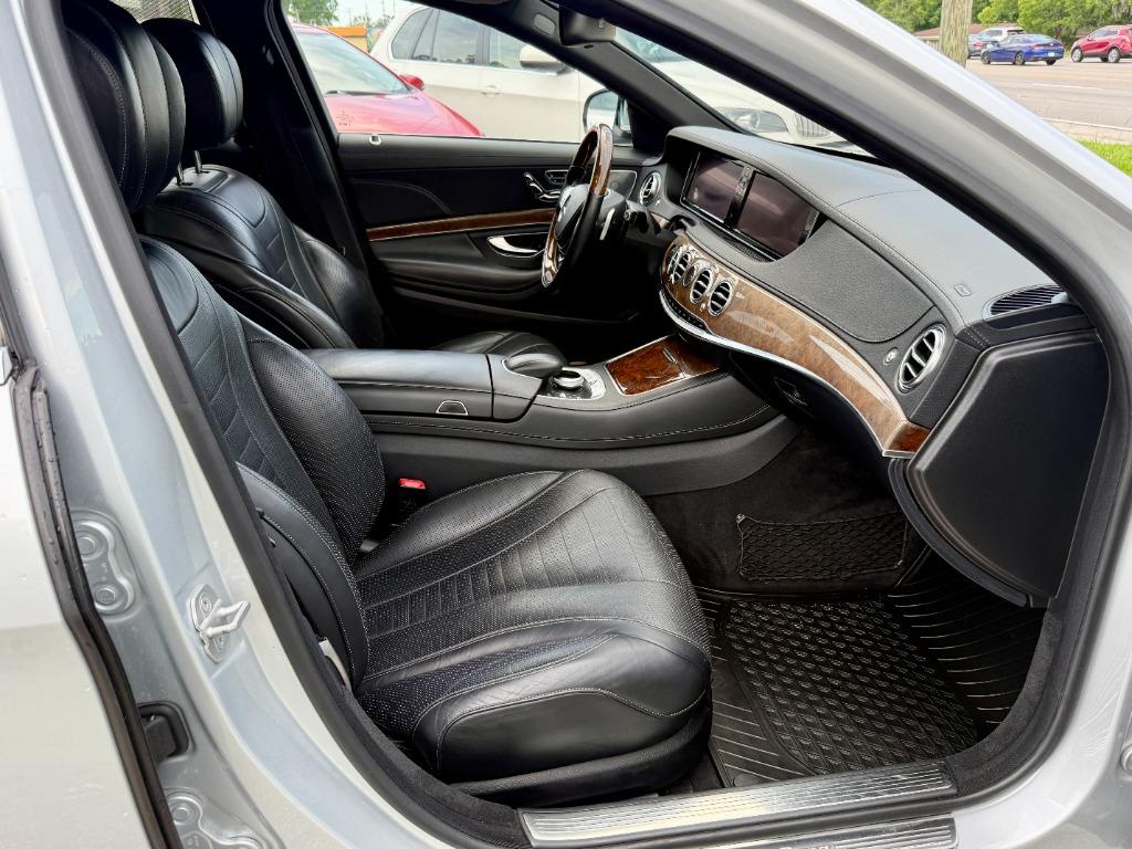 2014 Mercedes-Benz S-class - $18,500