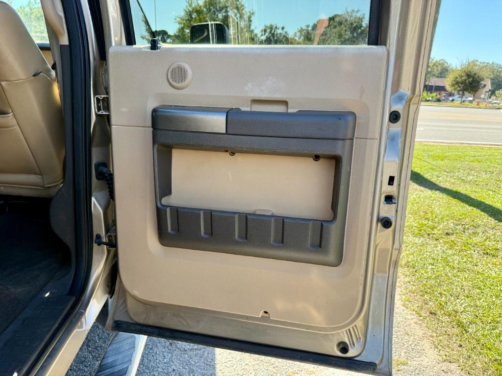 2012 Ford F-350 Super Duty - $17,500