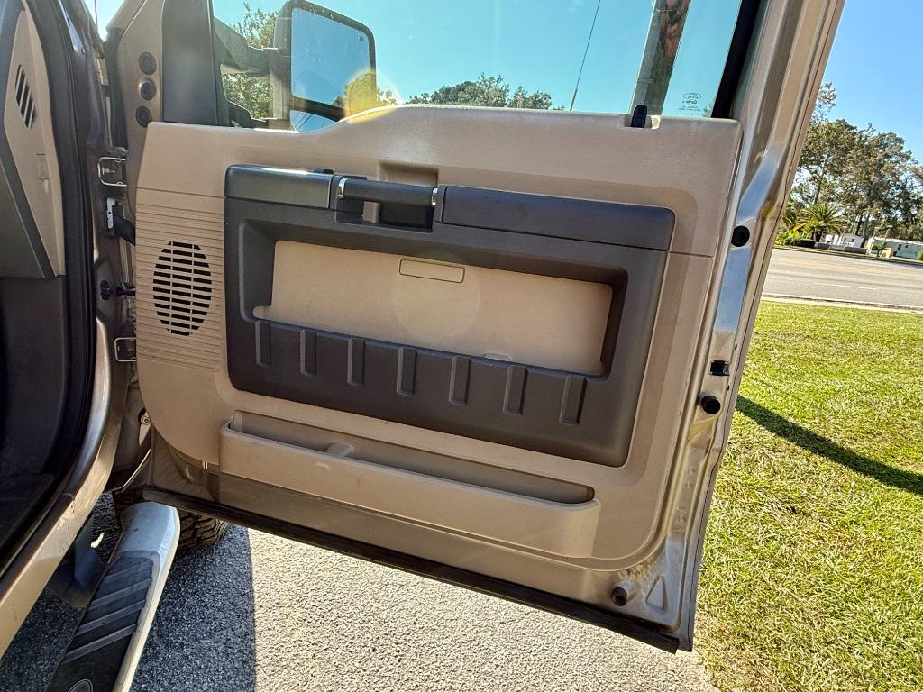 2012 Ford F-350 Super Duty - $17,500
