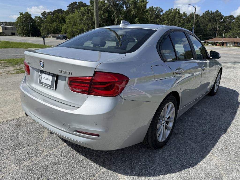 2018 BMW 320i - $10,000