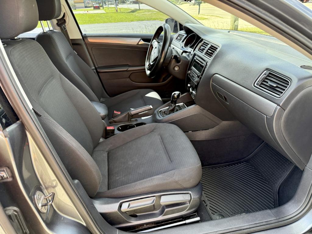 2015 Volkswagen Jetta - $6,500