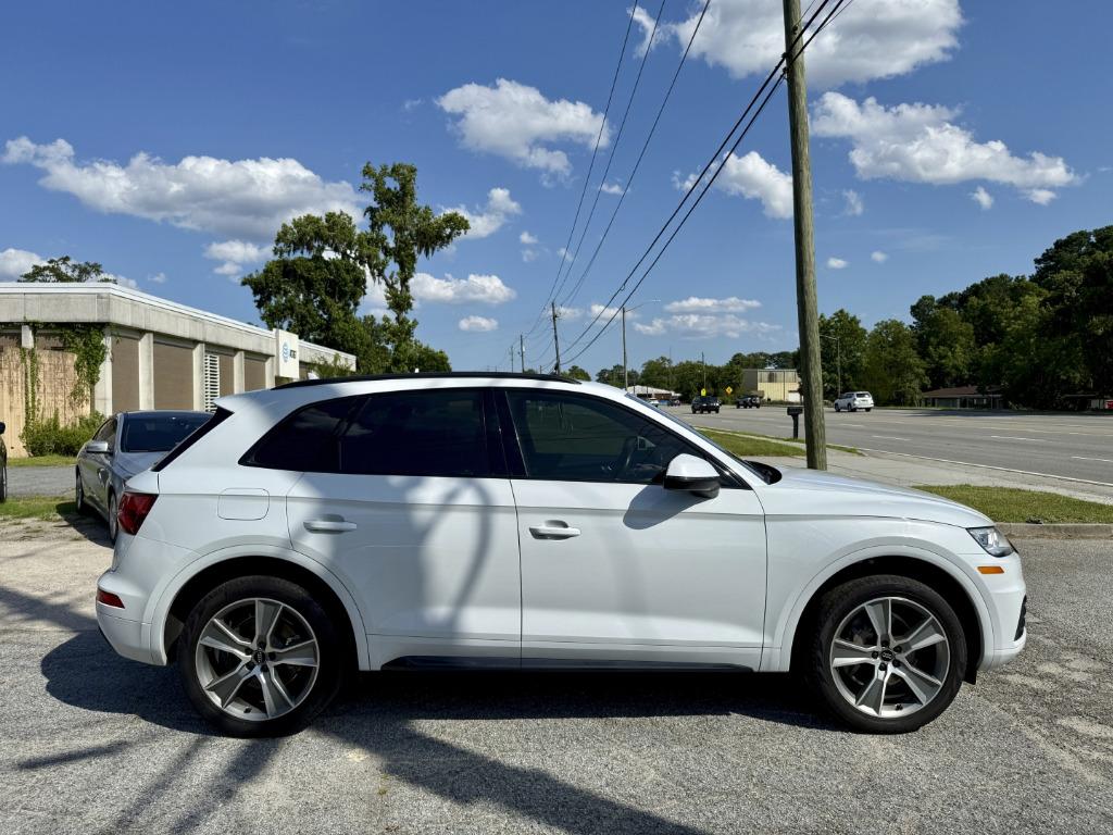 2019 Audi Q5 - $18,000