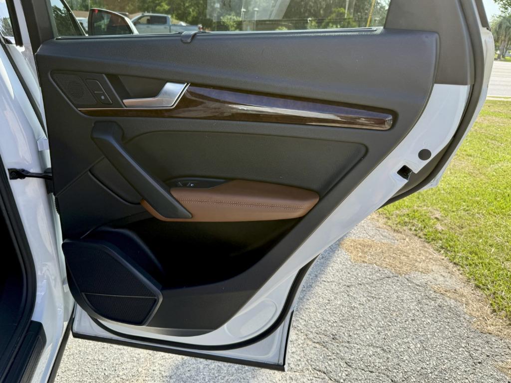 2019 Audi Q5 - $18,000